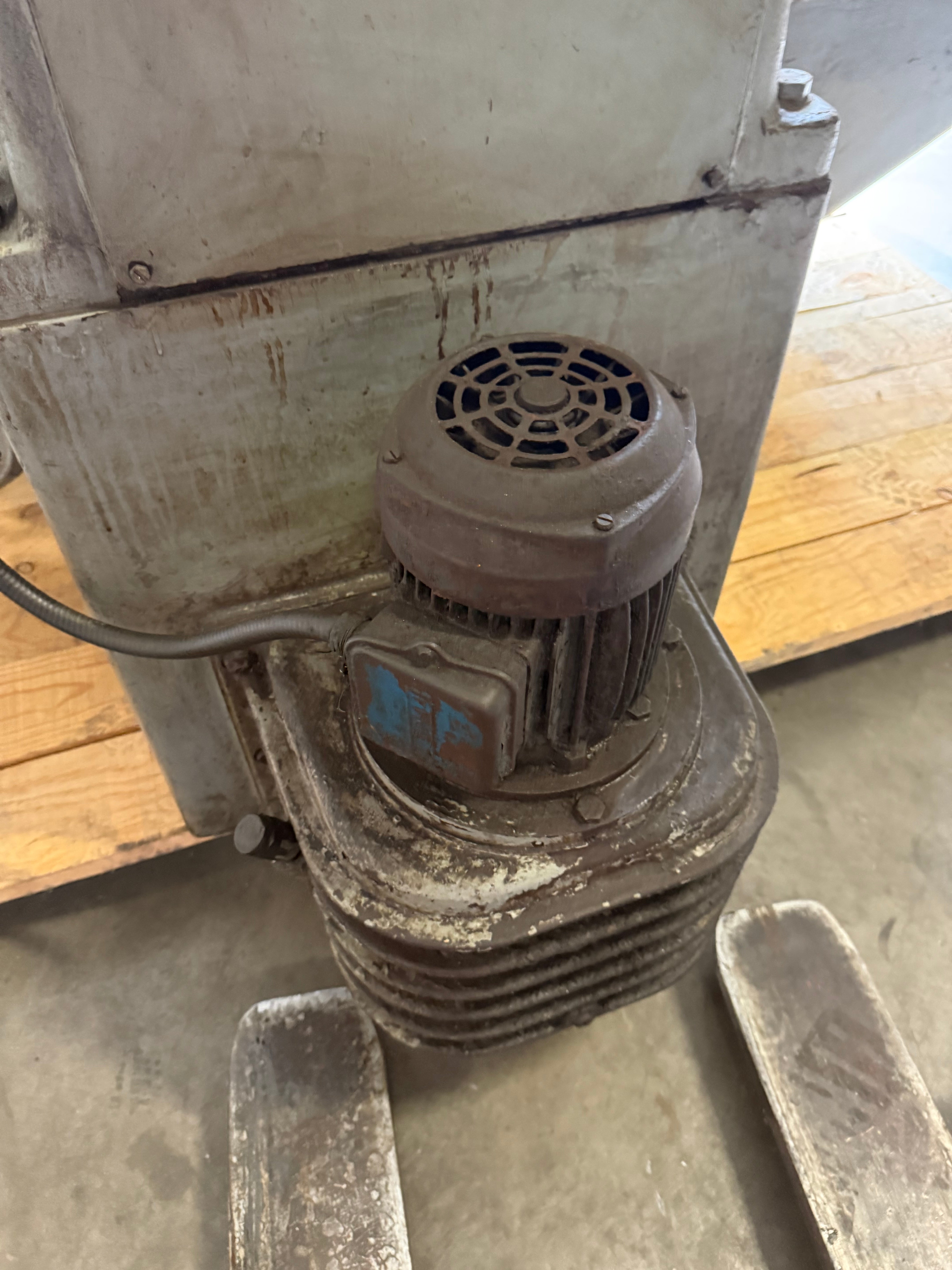 BERCO RPYSL 350B Surface grinder