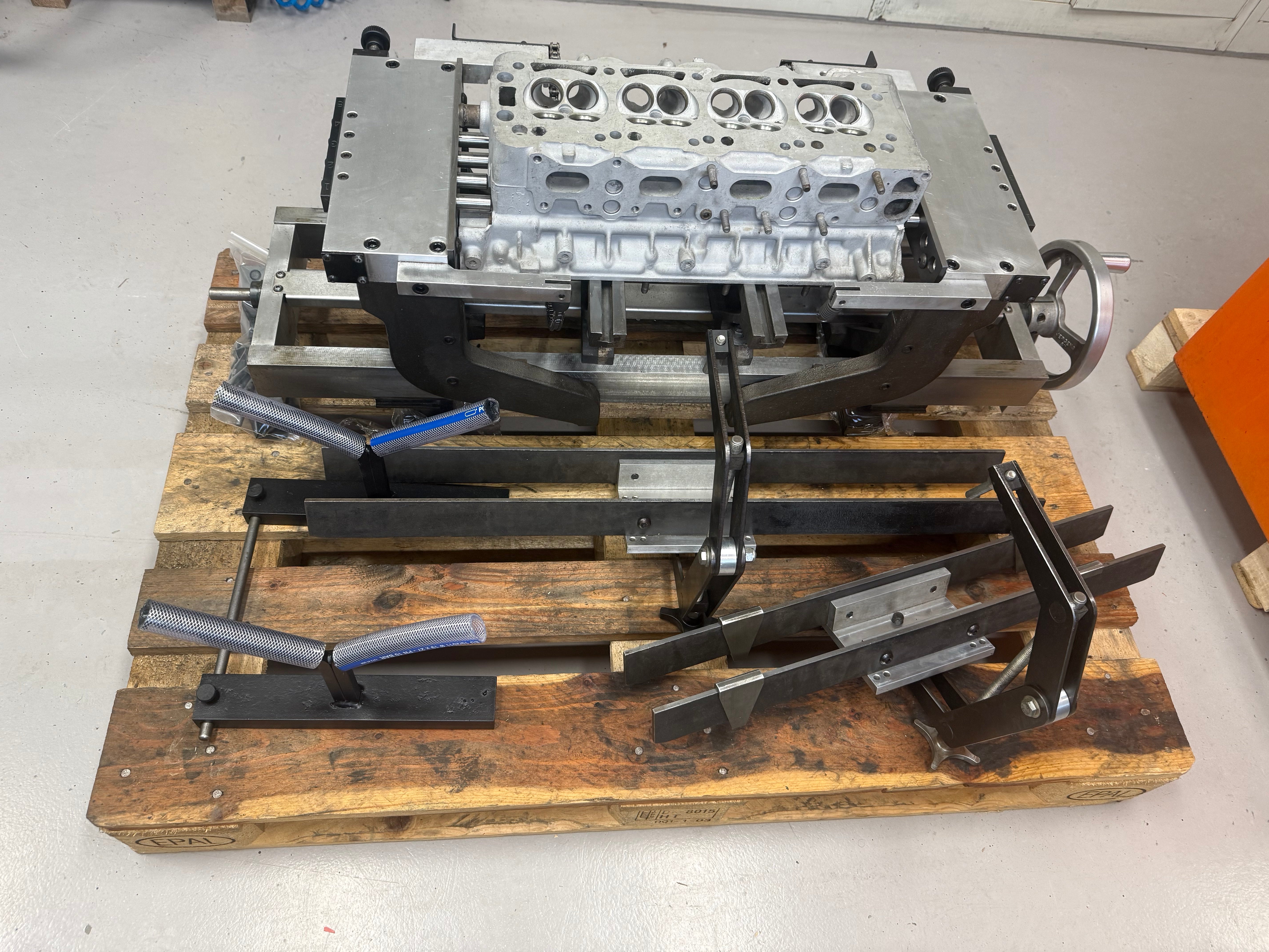 DSF hydraulic clamping fixture