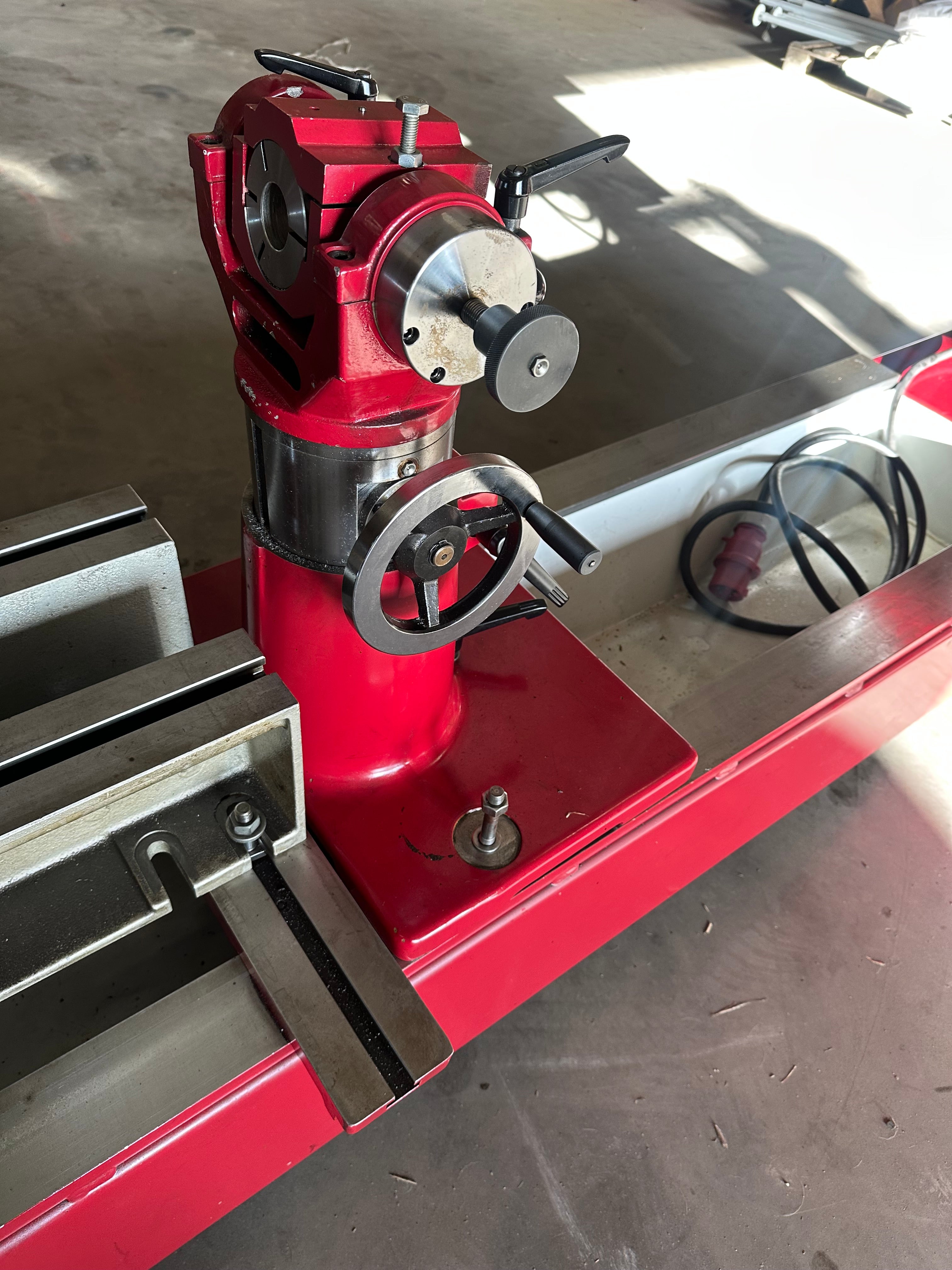 AMC-SCHOU Lineboring machine