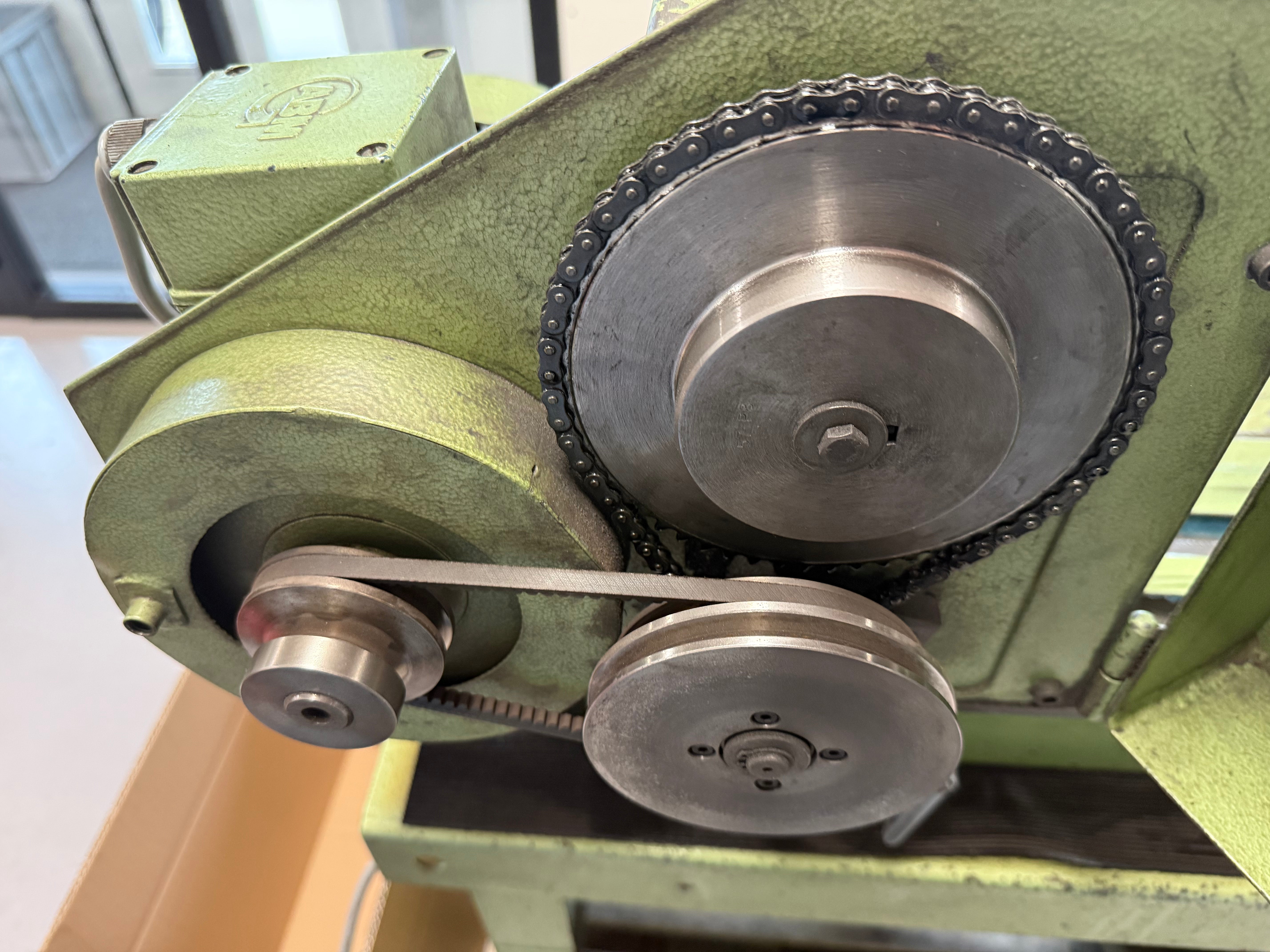 HUNGER A324/2 Brake disc & drum lathe