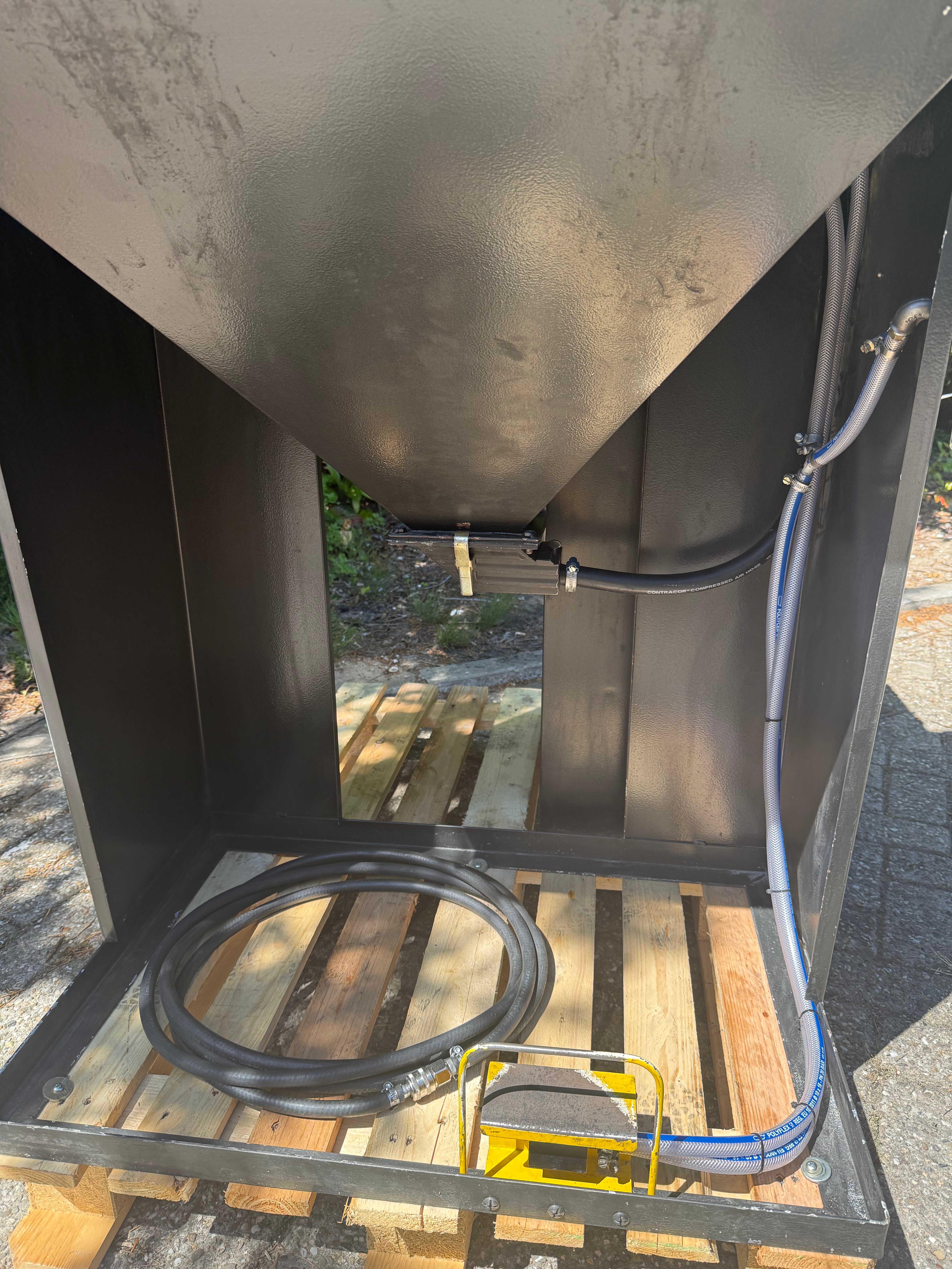 Guyson F1400 Injector blastcabinet with vacuum cleaner