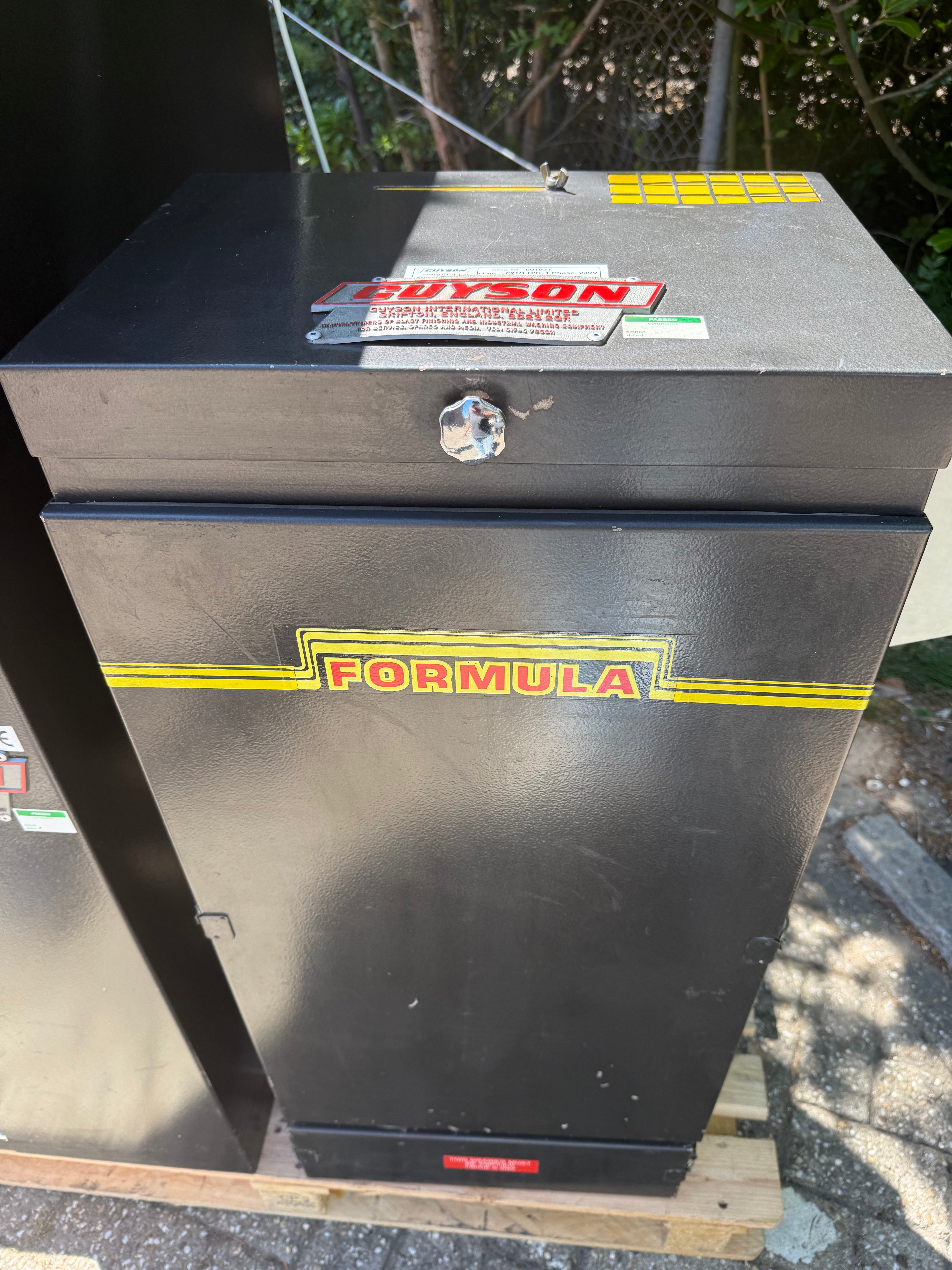 Guyson F1400 Injector blastcabinet with vacuum cleaner