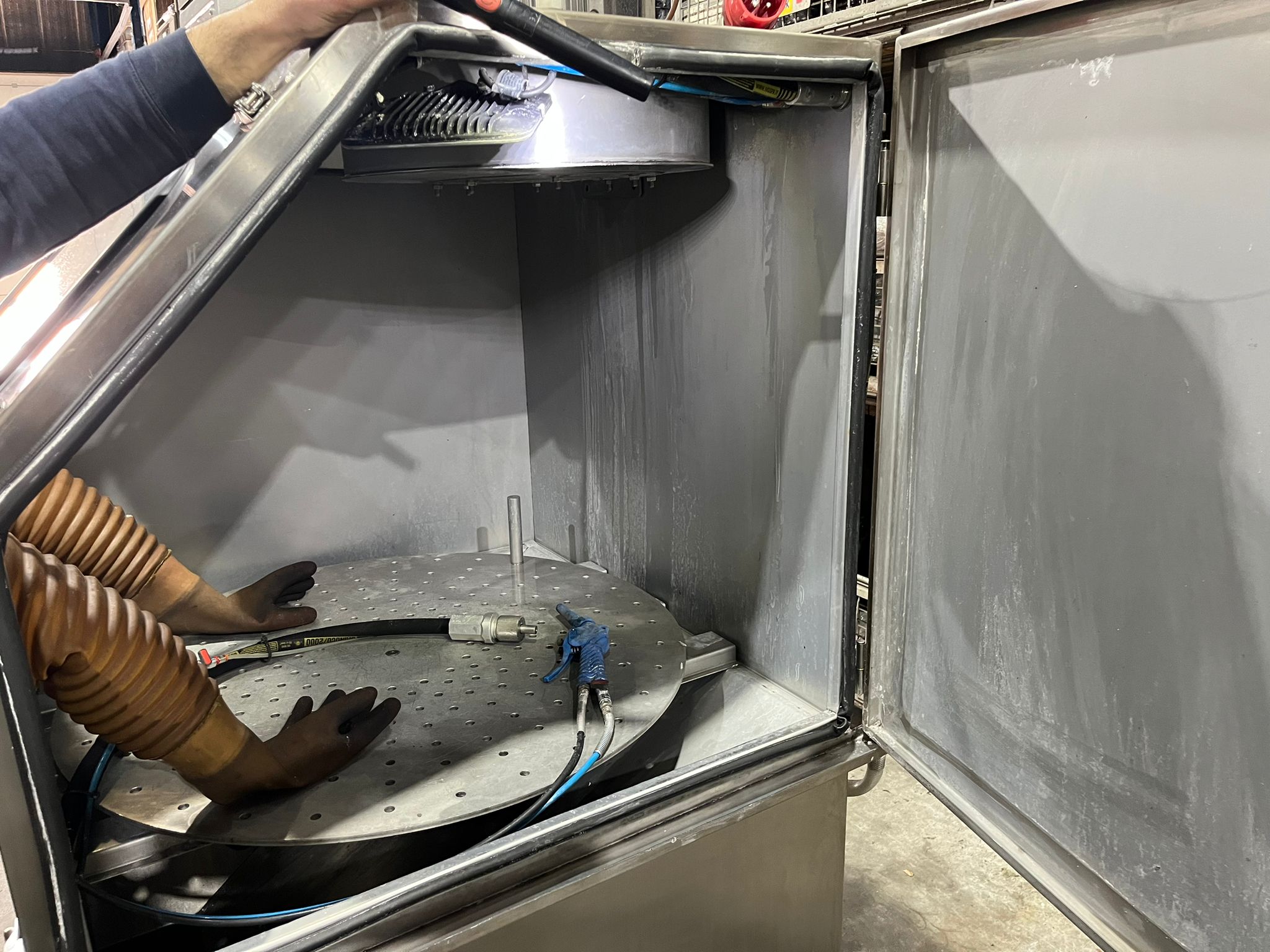 BICARJET MJ1000 Soda Blasting Cabinet Occasion