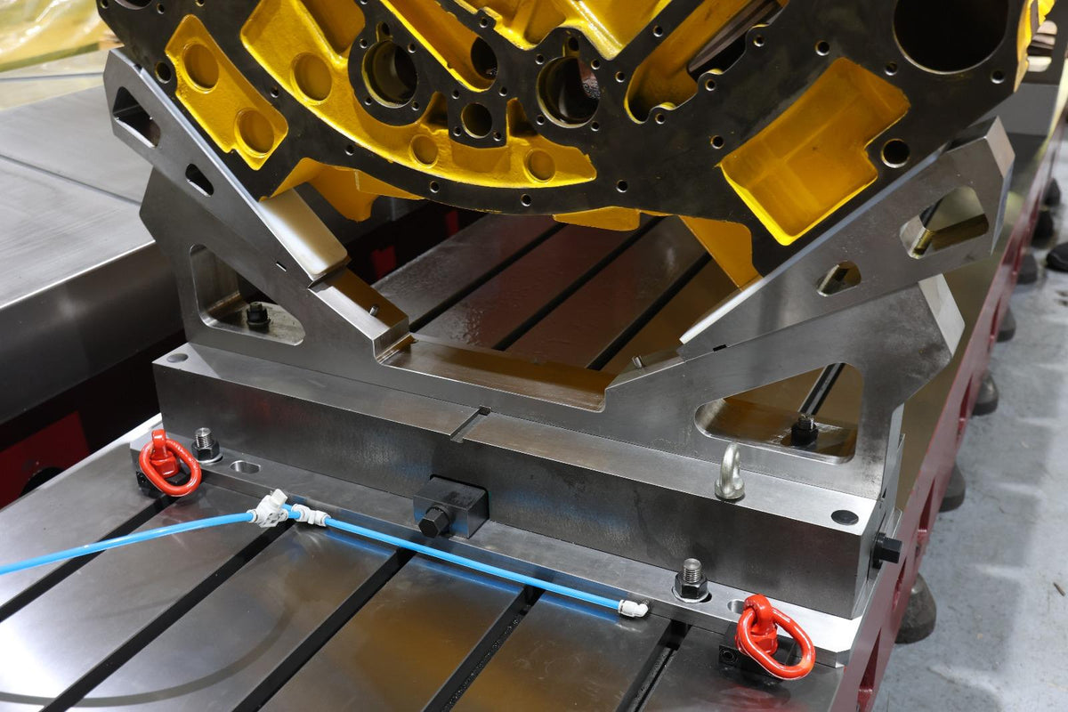 HEAVY DUTY CNC MACHINING CENTERS FOR CYLINDER BLOCK BORING, MILLING AND LINEBORING