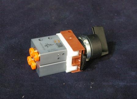 SERDI pneumatic switch 4 hose connectors