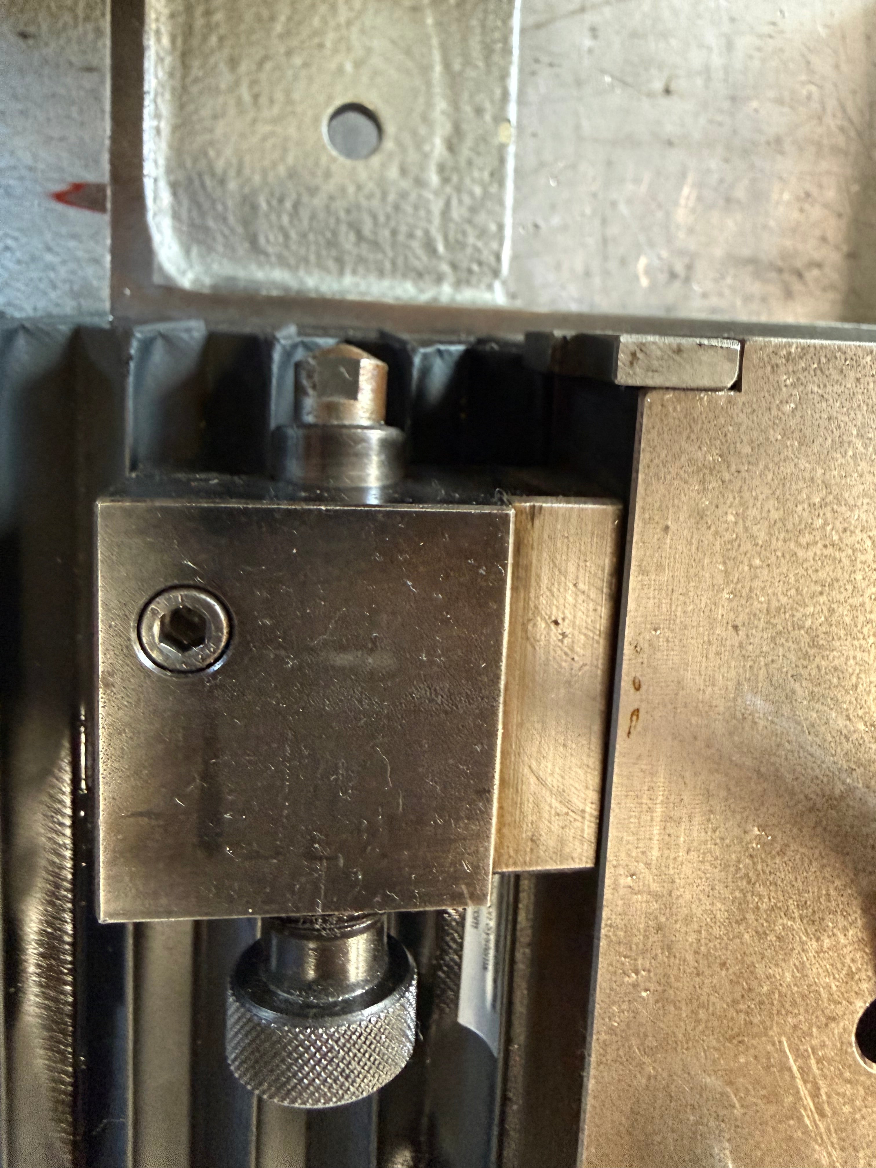 AMC-SCHOU CRG100 Cap and Rod grinding machine occasion