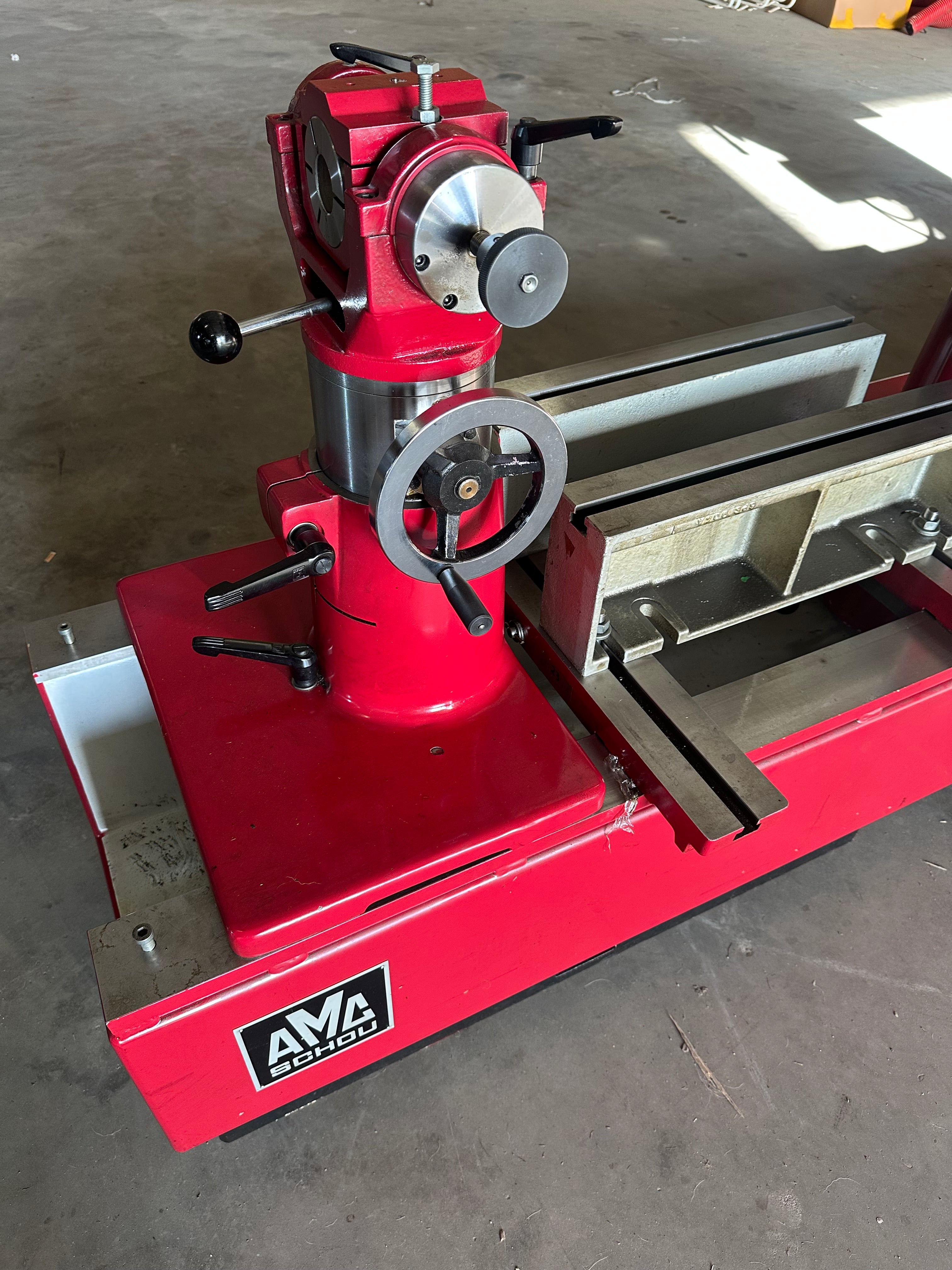 AMC-SCHOU Lineboring machine