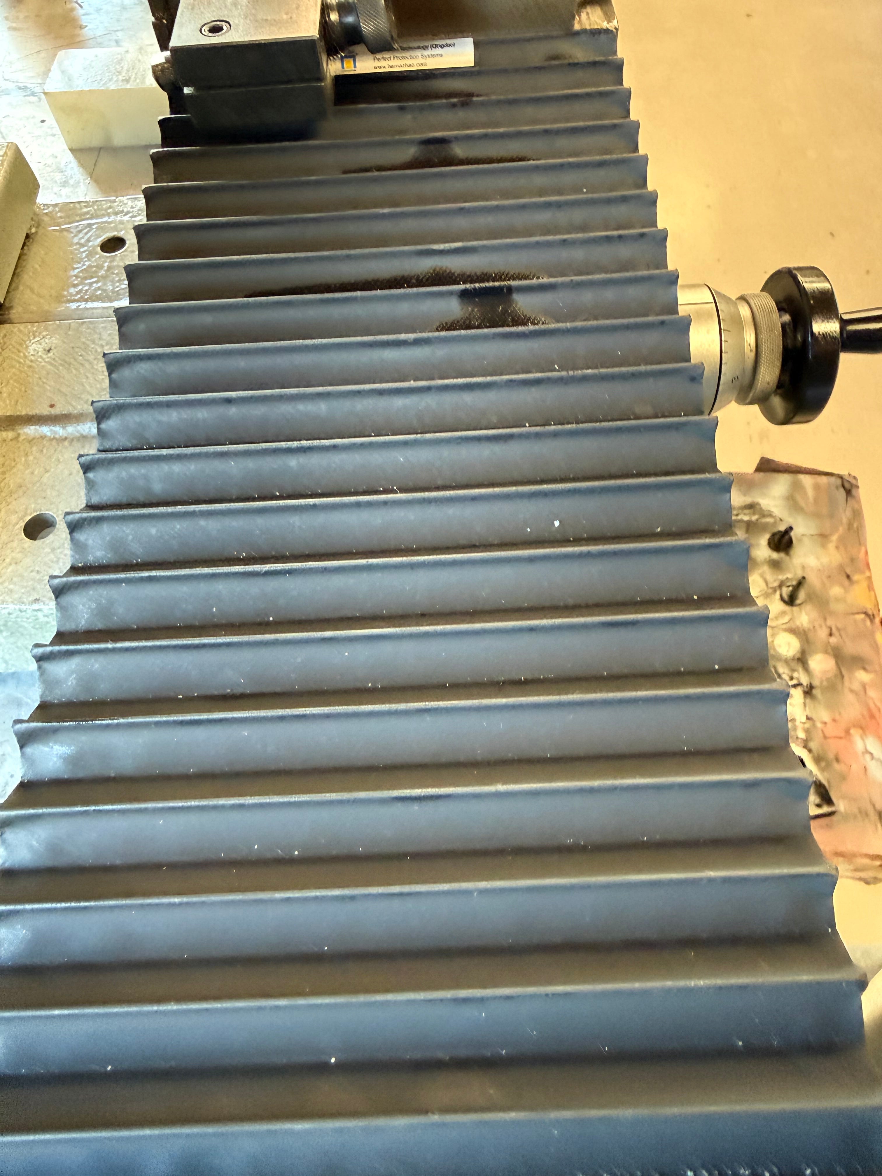 AMC-SCHOU CRG100 Cap and Rod grinding machine occasion