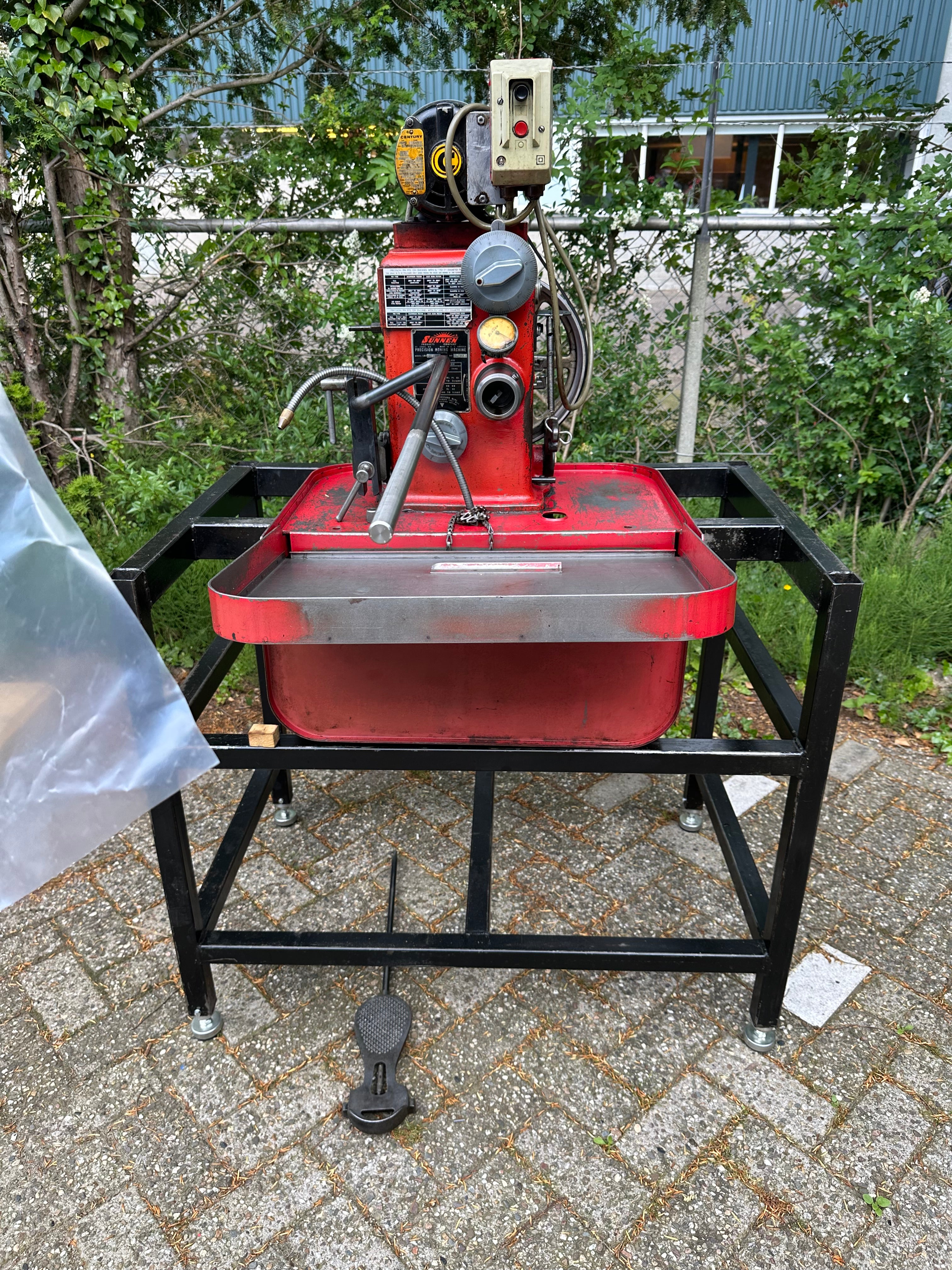 SUNNEN LBA 650D Honing machine Occasion