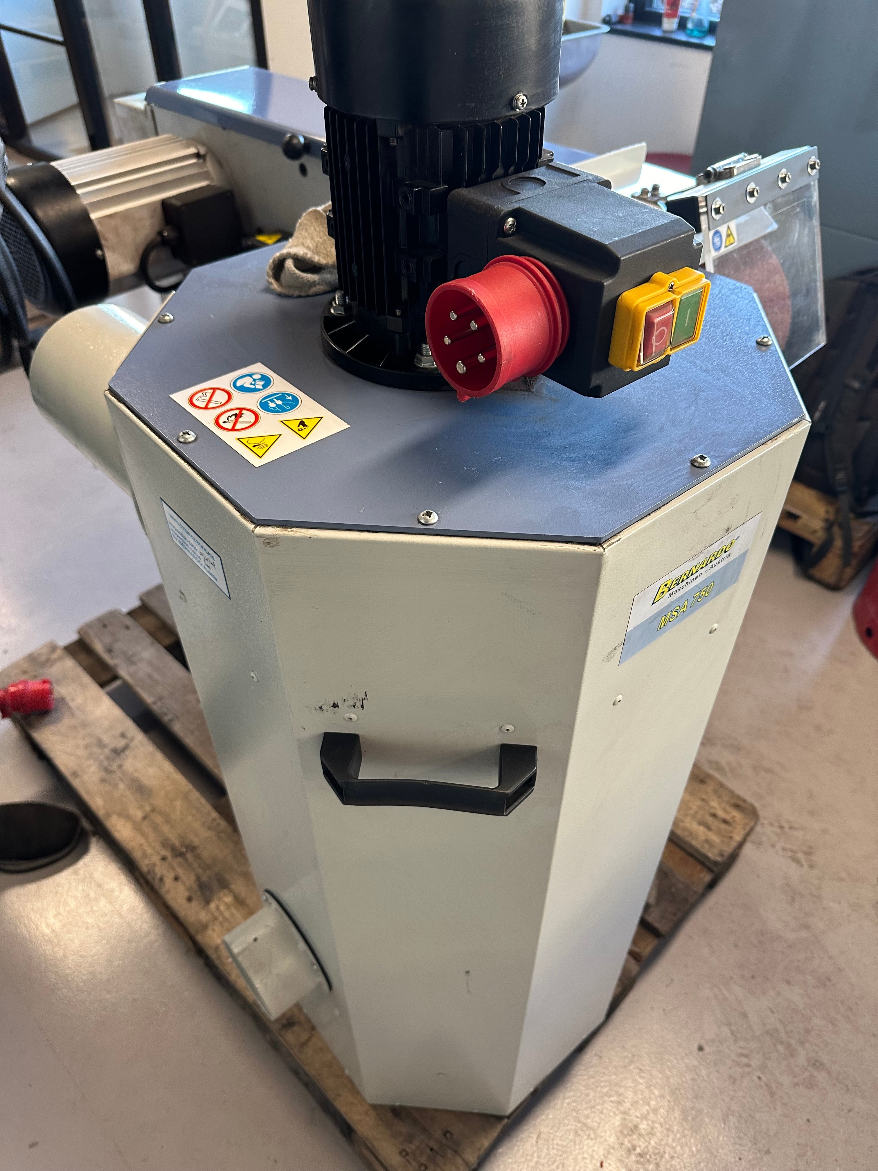 Bernardo MS 75 x2000 Belt Sanding Machine Occasion