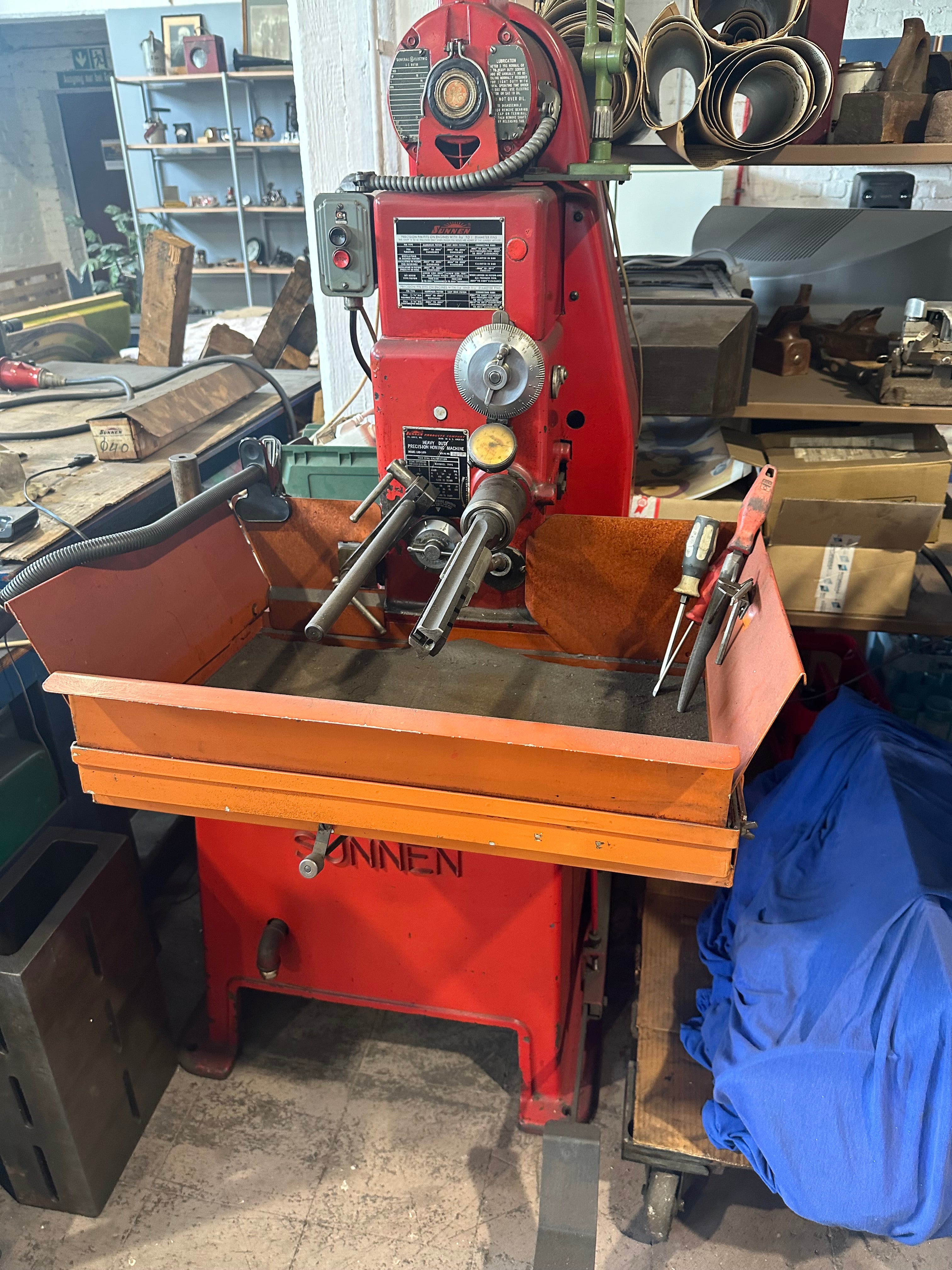SUNNEN LBB 1499 Honing Machine Occasion