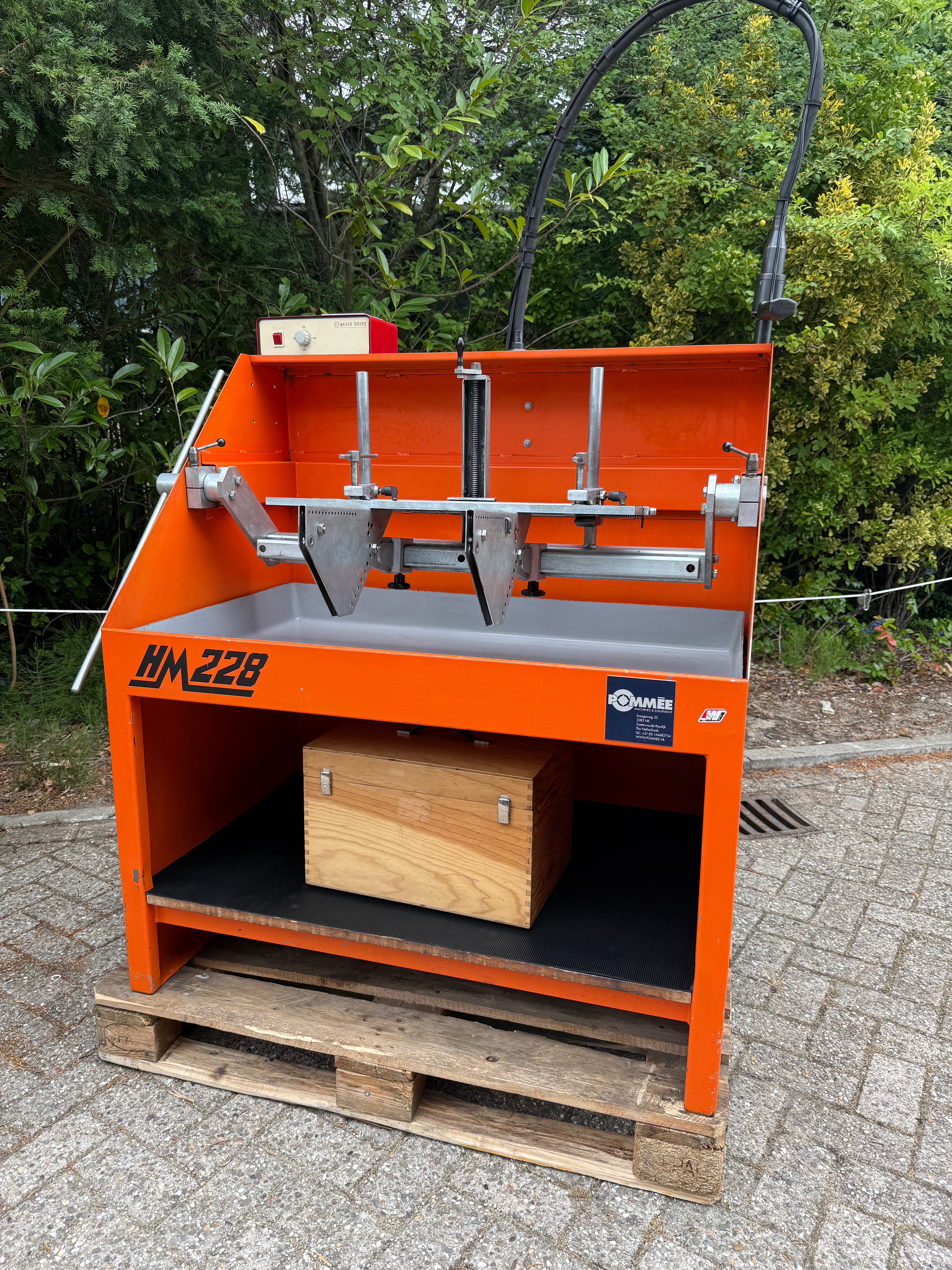 MIRA HM228 + VGX 21 used valve seat cutting macihine