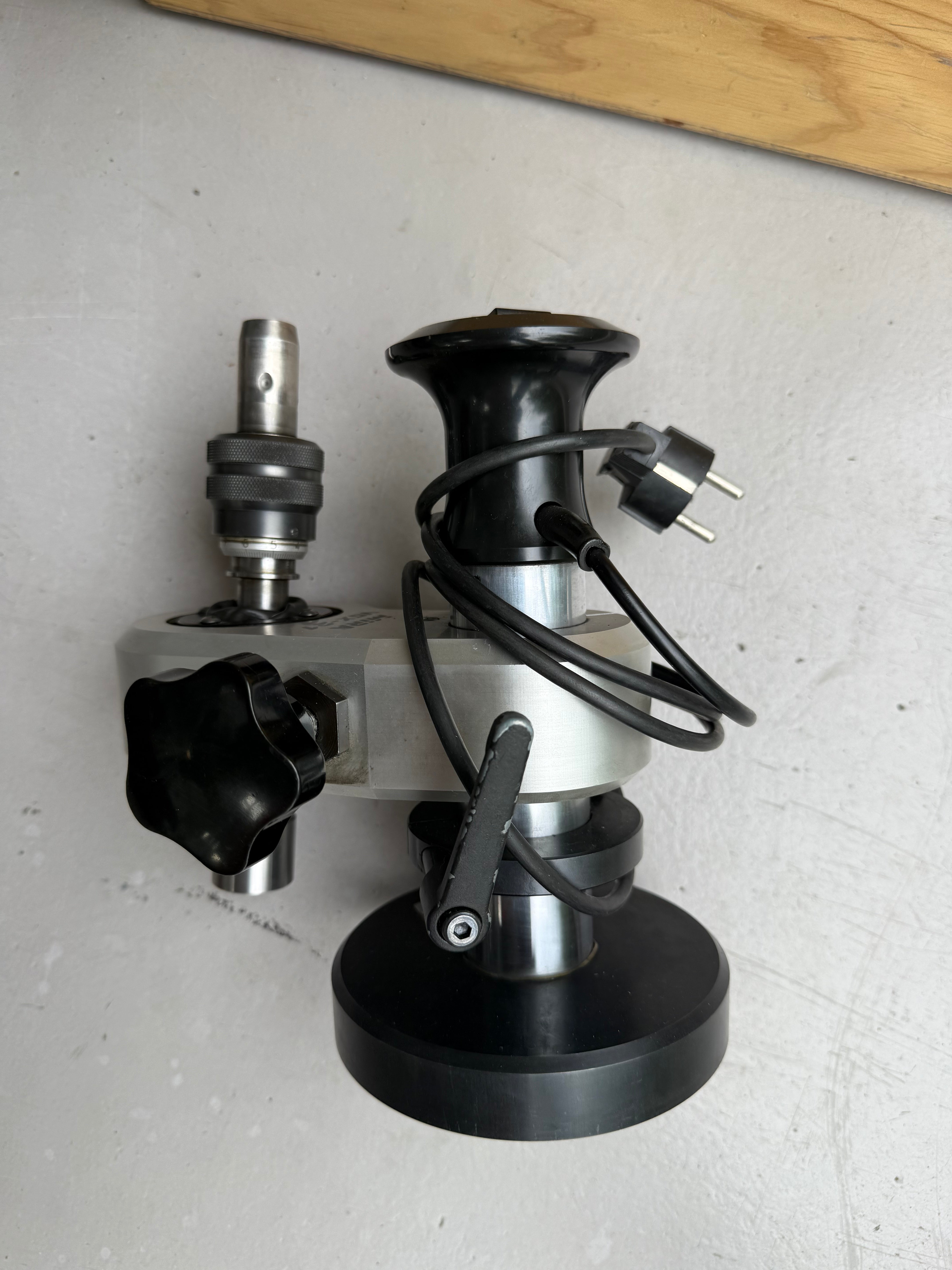 MIRA HM228 + VGX 21 used valve seat cutting macihine