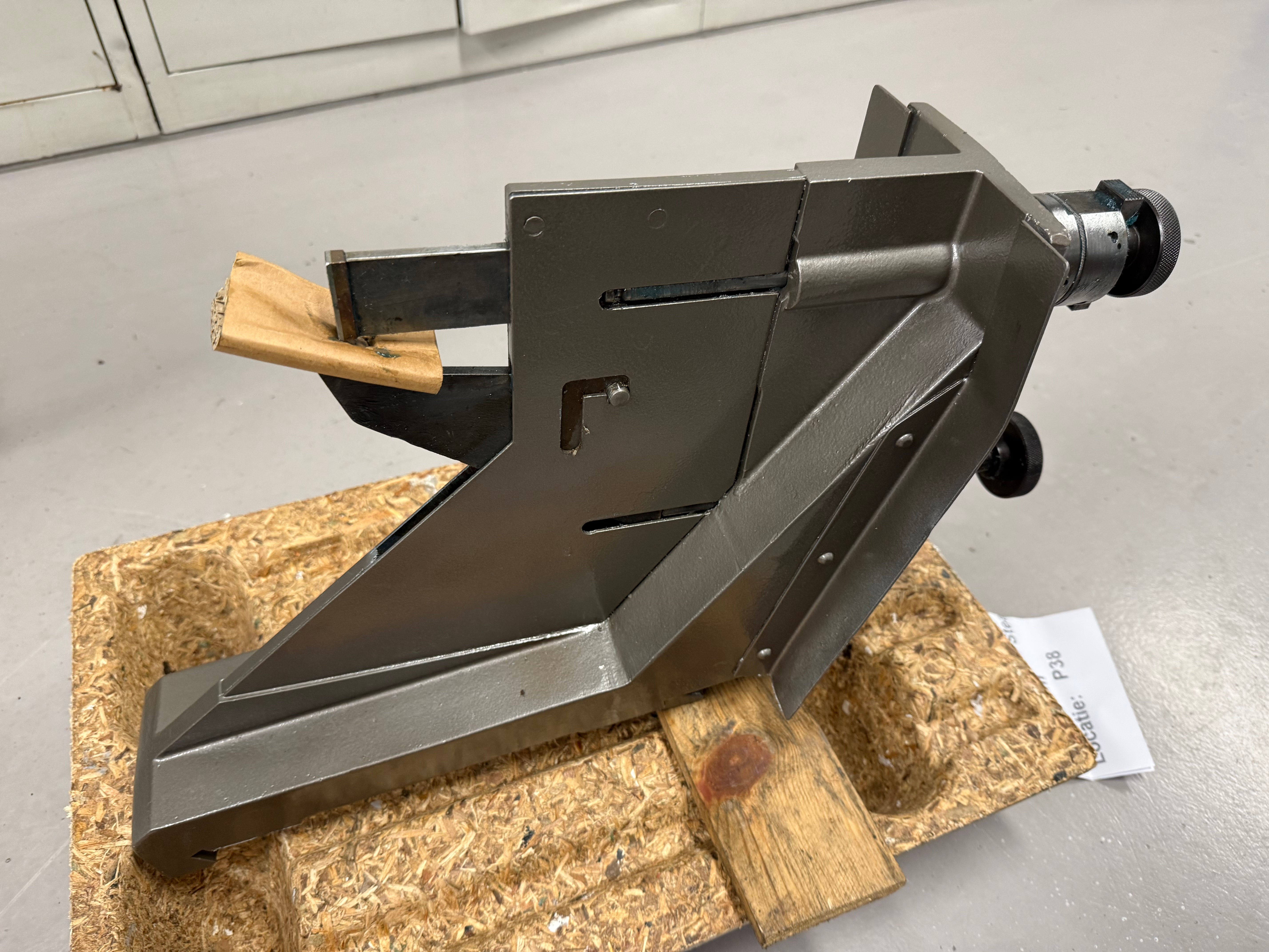 AMC-SCHOU steady rest 30-180mm for K/ R machine