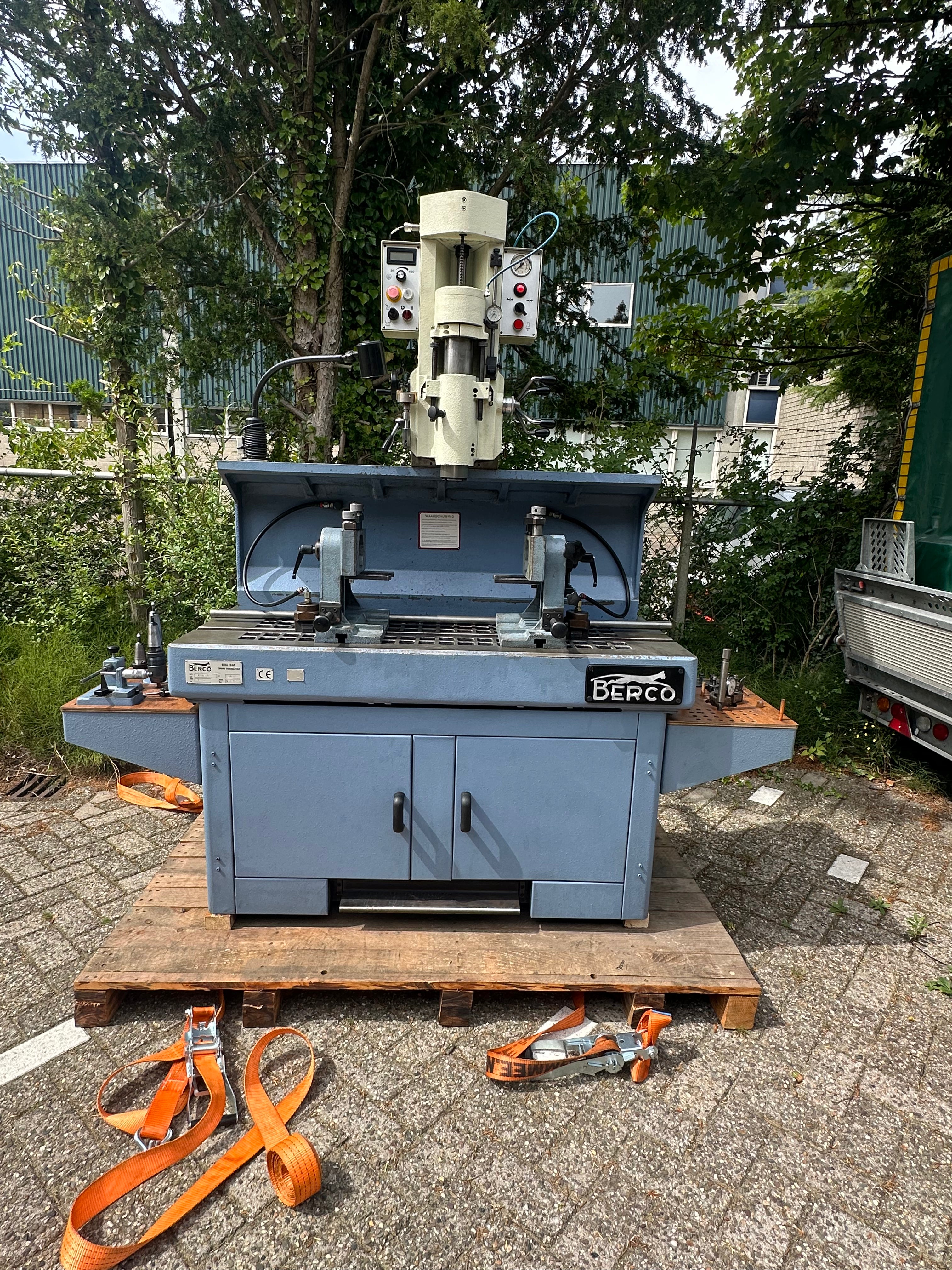 BERCO ASV/A Cylinder Head Machining Machine
