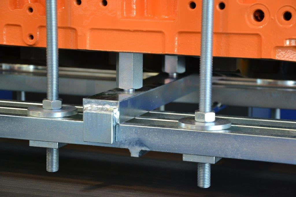 Carmec FX0070 Iveco Fixture