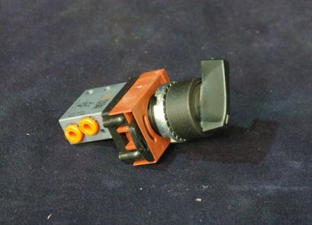 SERDI pneumatic switch 2 hose connectors